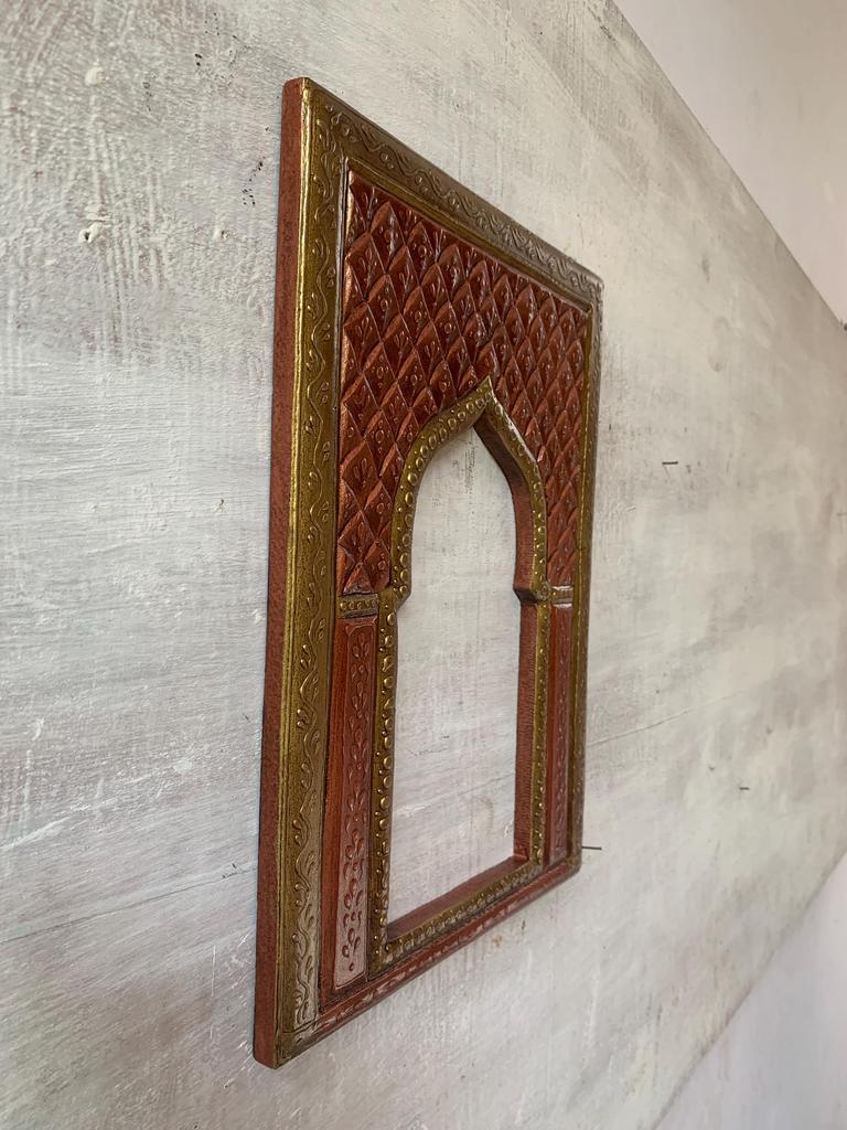 Hand-Painted Wooden Jharokha Frame: Indian Wall Decor