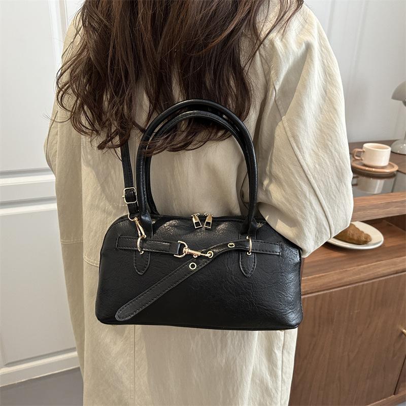 Underarm Bag - Commuter Crossbody Bag with A Retro Texture and A Shell Design Bag