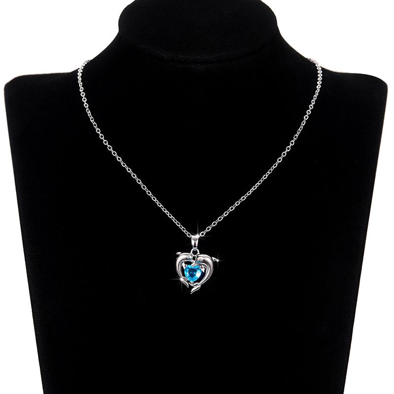 Huitan Romantic Love Dolphin Pendant Necklace for Women Exquisite Gift Wedding Ceremony Party Unique Accessories Fashion Jewelry