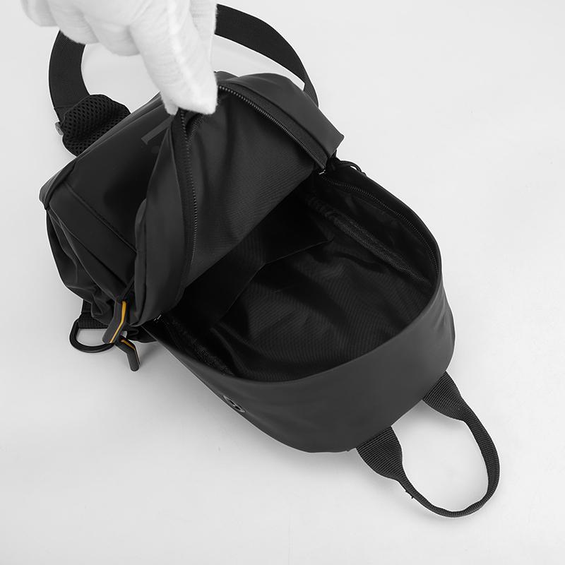 Borsa a tracolla impermeabile da uomo, borsa sportiva da petto, borsa a spalla multifunzionale di grande capacità