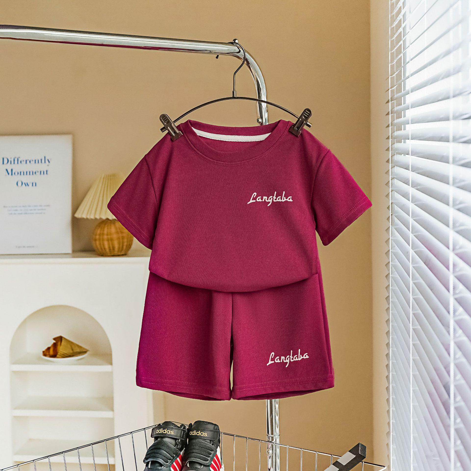 

Детский летний комплект с короткими рукавами, спортивный костюм-двойка, повседневный свободный корейский комплект-двойка для мальчиков 160 вино красного