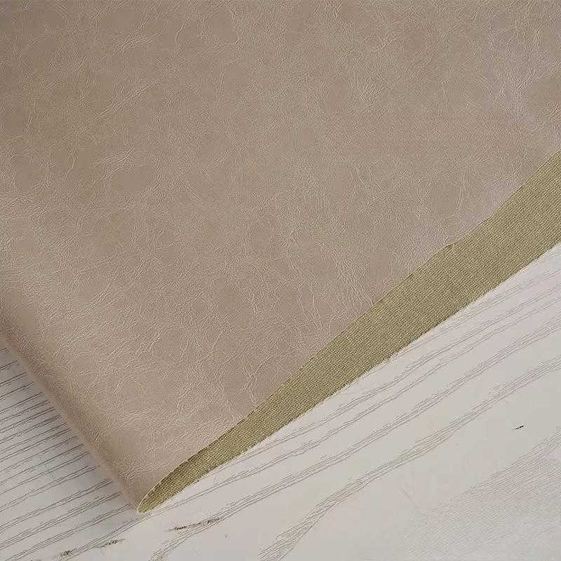 100x138cm PU Deri Kumaş Parlak Yumuşak Deri Yağlı Mumlu Deri Tasarımcı Su Geçirmez Kendin Yap Dikiş Ceket Pantolon Trend Giysiler İçin