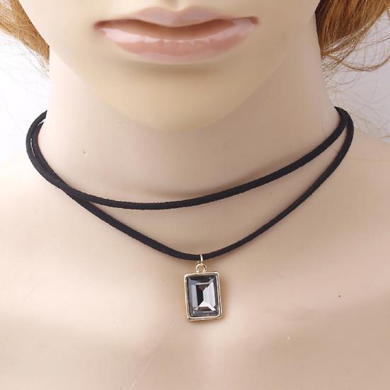 Inteligentny prostokątny wisiorek Dwuwarstwowy Aksamitny łańcuszek Choker Krótki naszyjnik