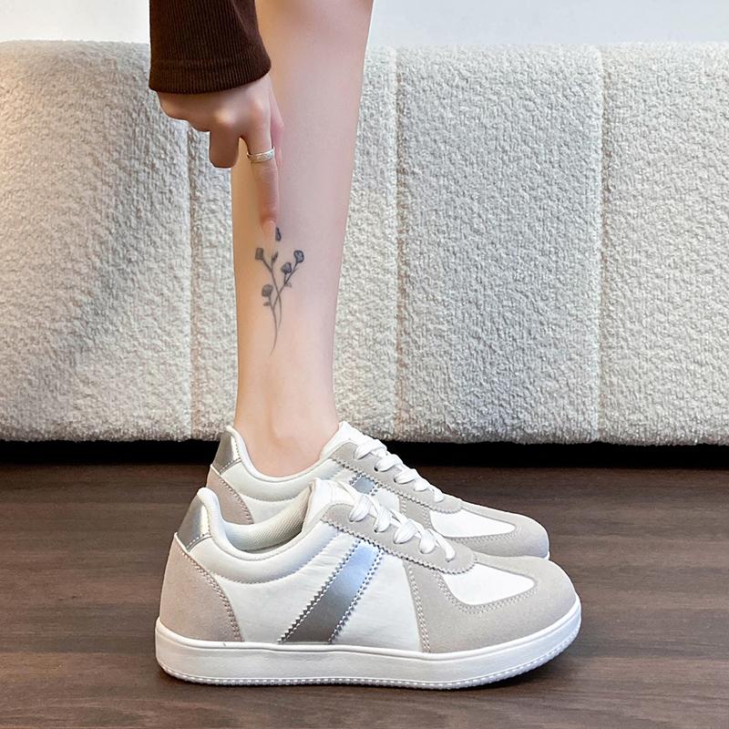 TUINANLE Girls Casual Chunky White Platform Sneakers Women Wide Toe Flat Sports Walking Shoes