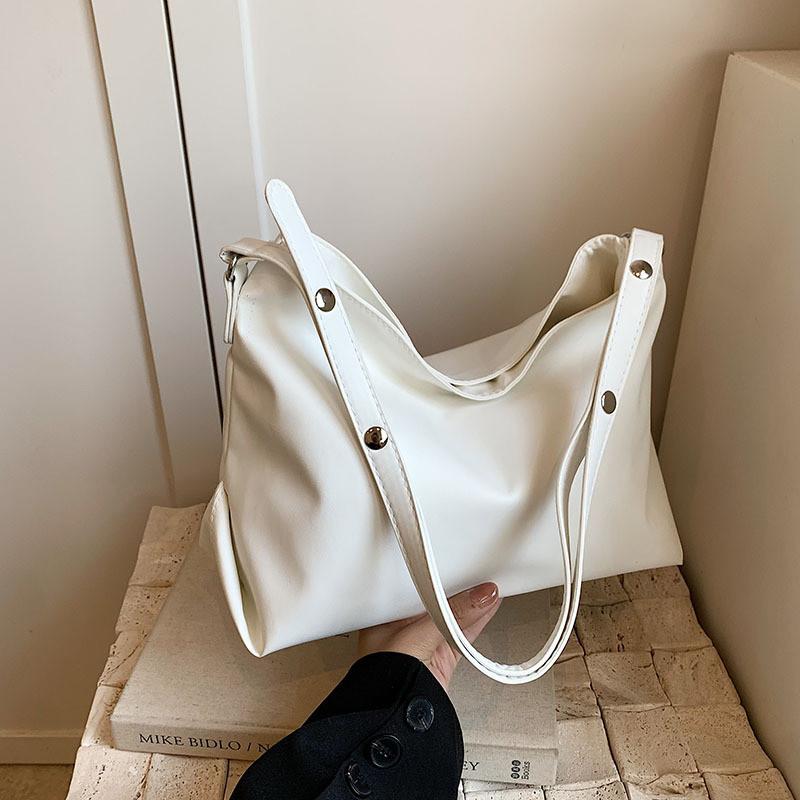 Stylish Large Capacity Tote Bag For Women In Trendy Korean Design Perfect For Daily Use