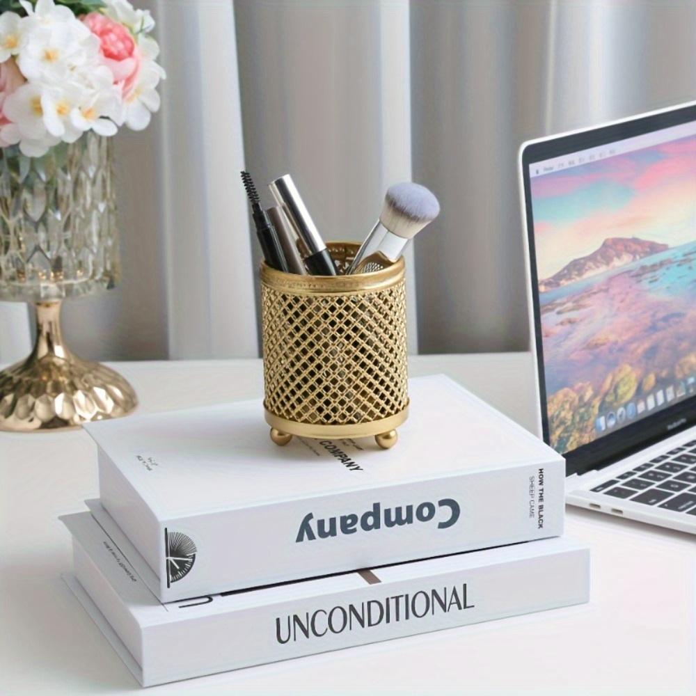1Pz Tazza da Scrivania Decorativa in Metallo Dorato - Portapenne Stile Nordico e Organizer Multi-uso per Strumenti di Bellezza