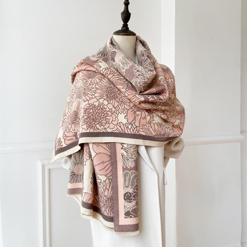 New little fresh girl style small daisy imitation cashmere scarf winter travel warm women shawl