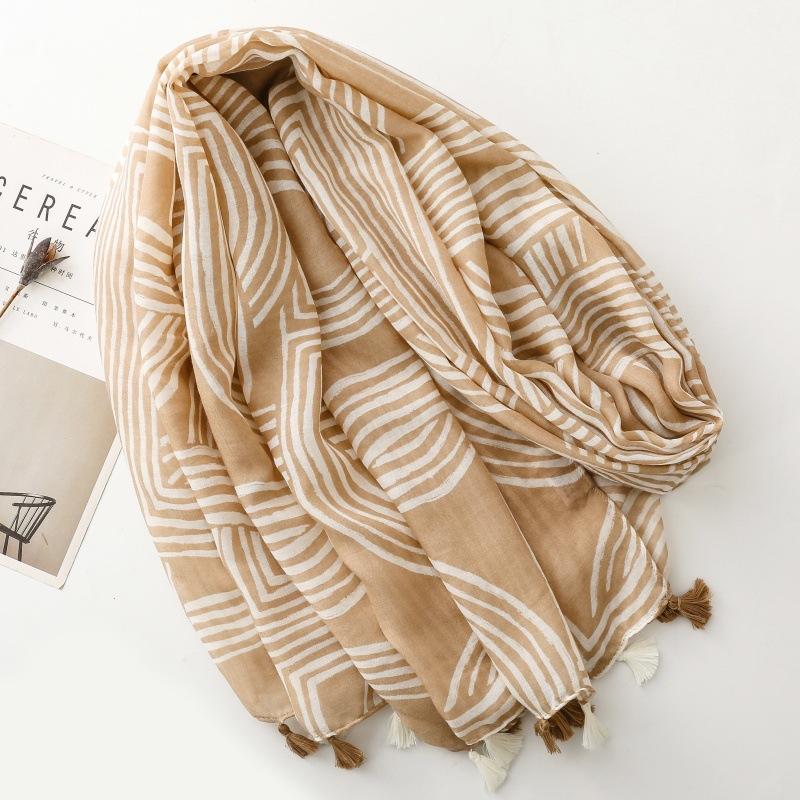 Bohemian Floral Geometric Printed Scarf Thin Breathable Tassel Shawl Windproof Head Wrap Sunscreen Travel Scarf for Women