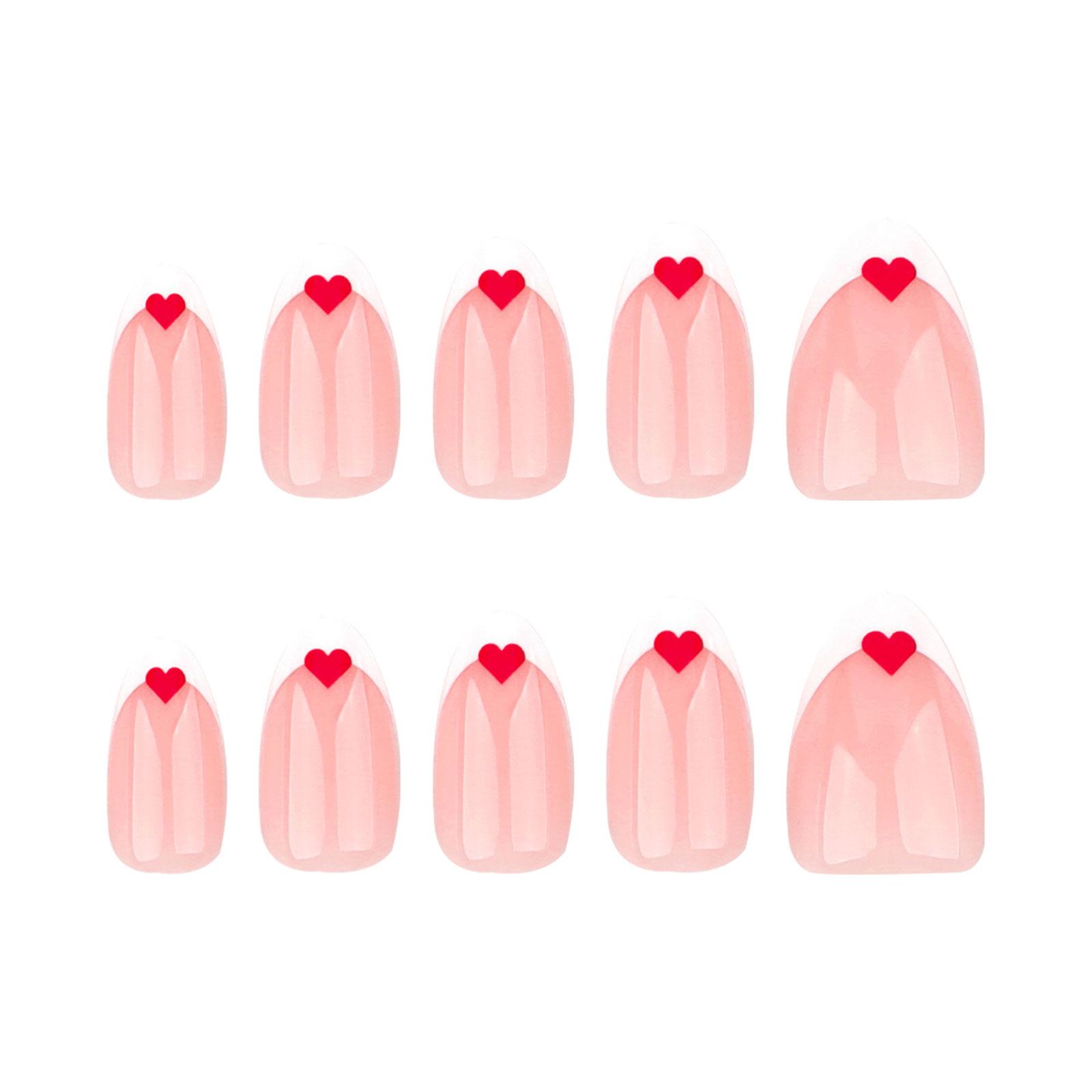 

Накладные ногти с полным покрытием и рисунком в виде сердца. Французские советы по акриловому маникюру для модных женщин, ищущих маникюр своими руками.