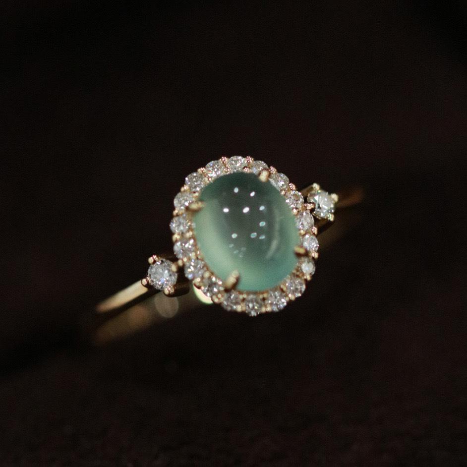 Elegant Women's Chinese Style Open Ring with Large Oval Chalcedony Inlay