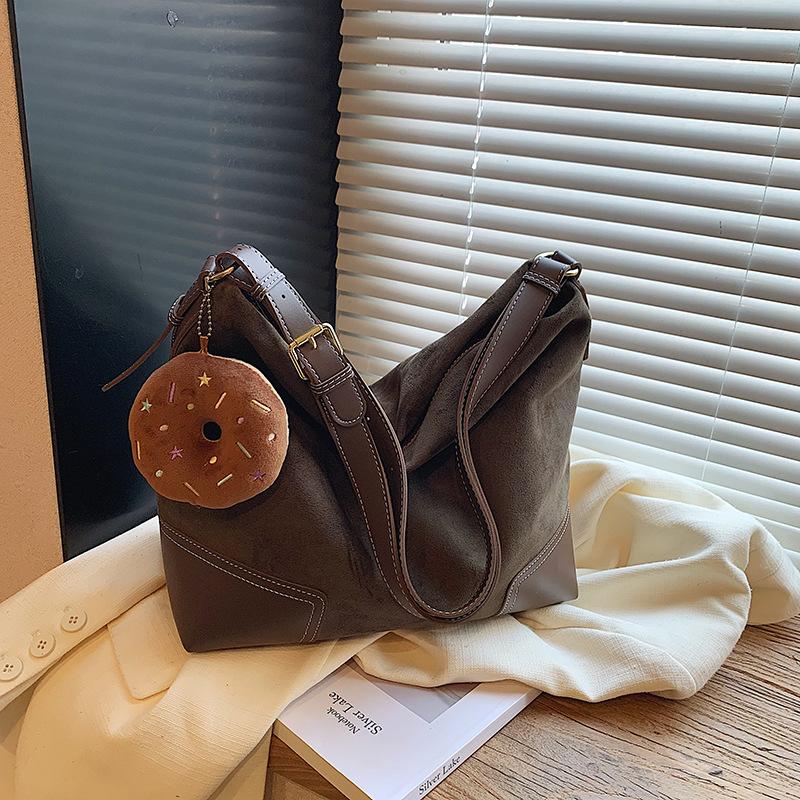 Retro Matte Tote Bag 2026 Autumn and Winter New Simple Large-capacity Student Class Armpit Bag Shoulder Messenger Bag