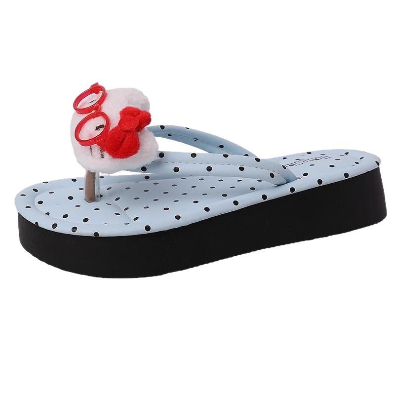 Stepping on shit feeling flat heel casual flip-flops women's thick bottom summer popular simple home wear cool slippers