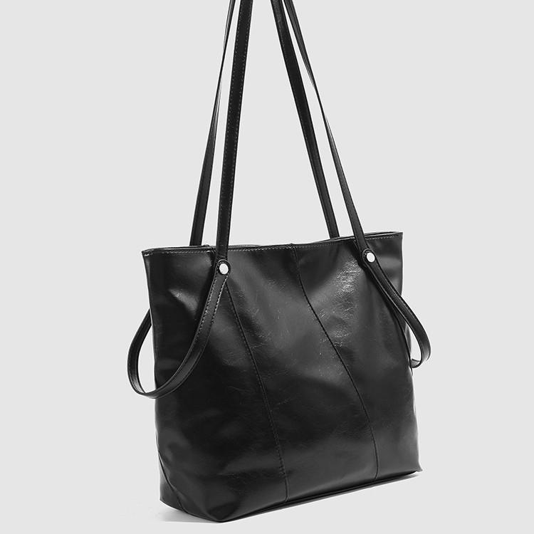 Large-capacity Underarm Bag for Women, 2024 New Fashion Commuter Shoulder Bag, High-end Niche Versatile Tote Bag