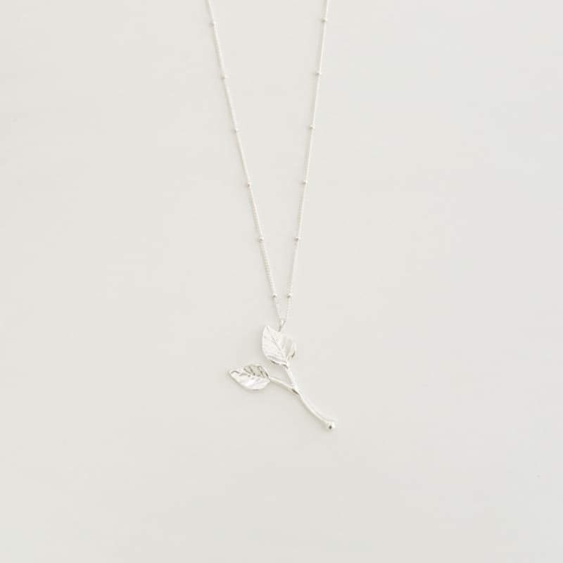STILL INSTANT Rose with Dew - Necklace 04