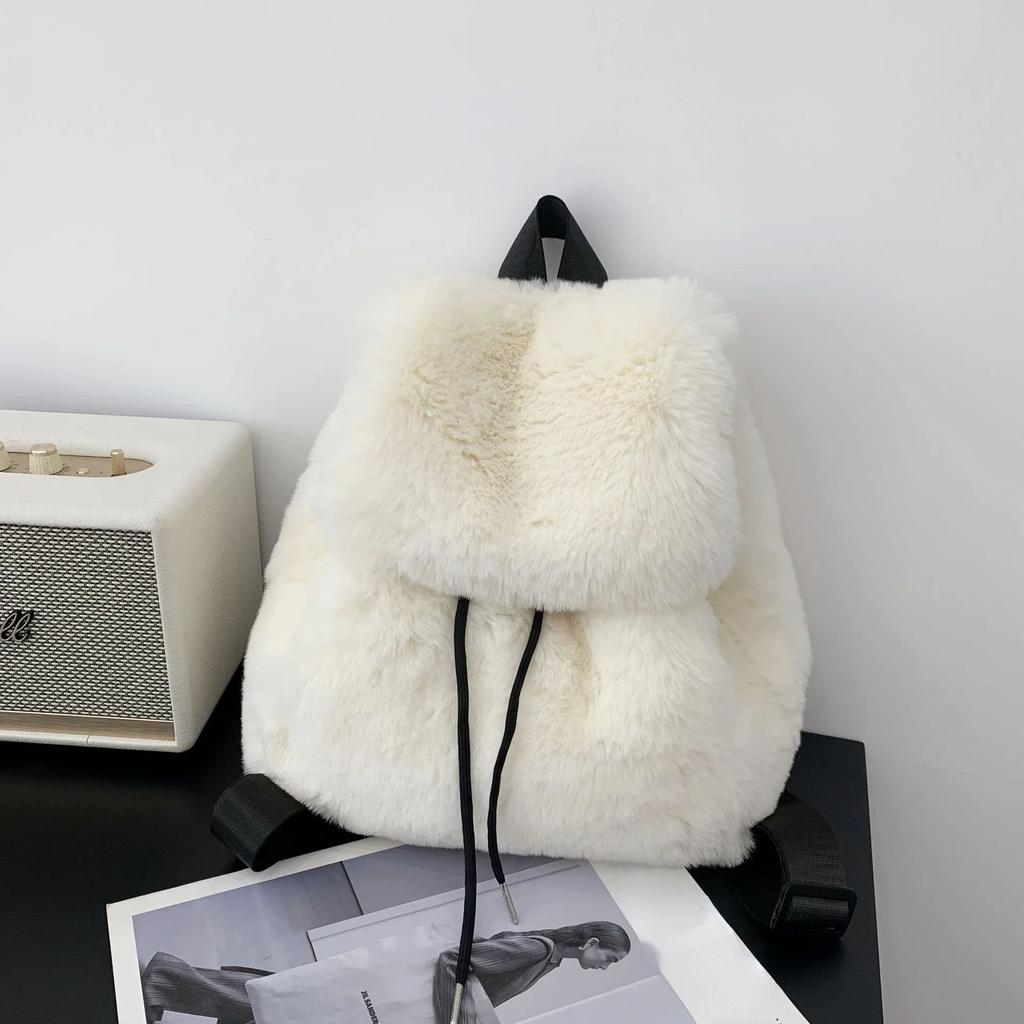 Solid Color Fake Fur Women's Backpack Fashi Large Capacity Plush Female Double Shoulder Bag Winter Girls Furry Tote Schoolbags