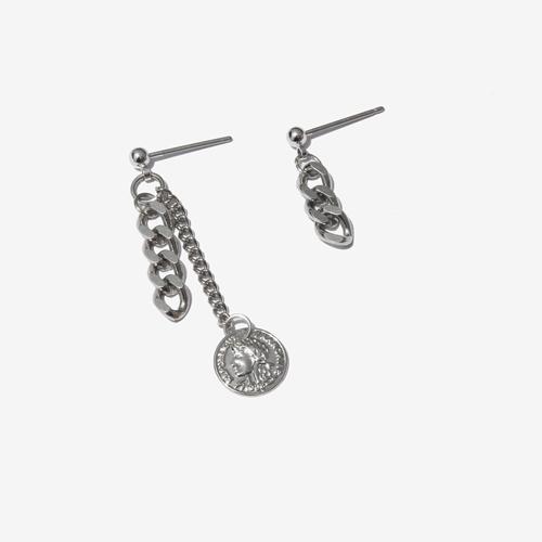 Rush Off Silver Medal Unbal Earring
