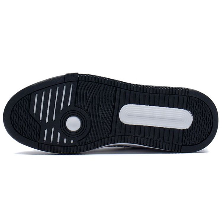 Li Ning Weigu V1 Slip Resistant Durable Low Top Skate Shoes Women skate shoes White Black AGCS030-6