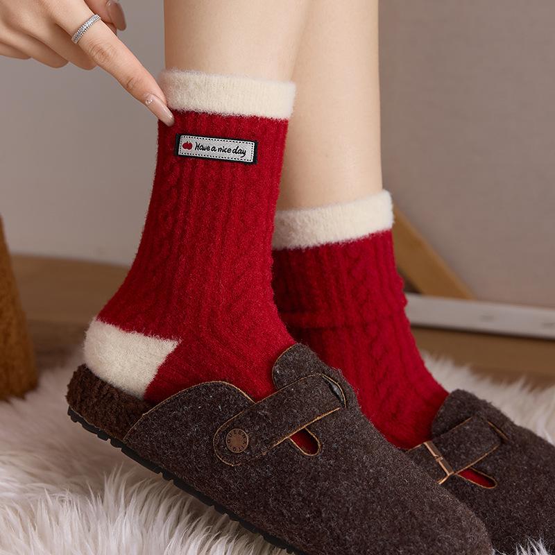 Red Australian Velvet Socks Embroidery Puppy Medium Tube Socks Winter Velvet Thickened Warm Cute Home Sleeping Socks Women