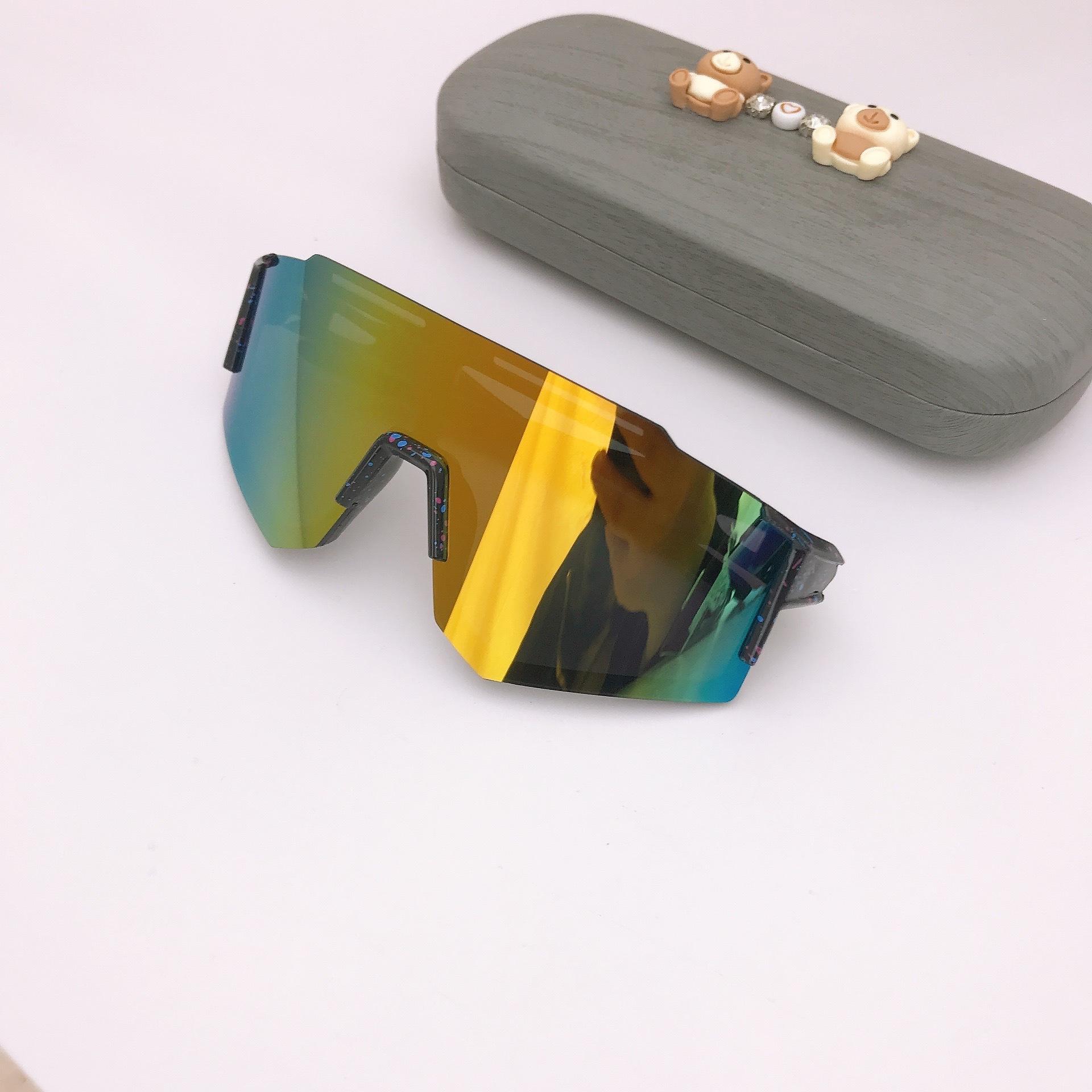 

Fashionable New Children s Colorful Eye Protection Sports Cycling Hiking Glasses Boys And Girls Party Sunglasses Trend