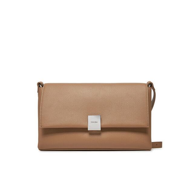 Bag Calvin Klein Calvin Klein Ck Plaque Medium Shoulder Bag K60K612783 Brown