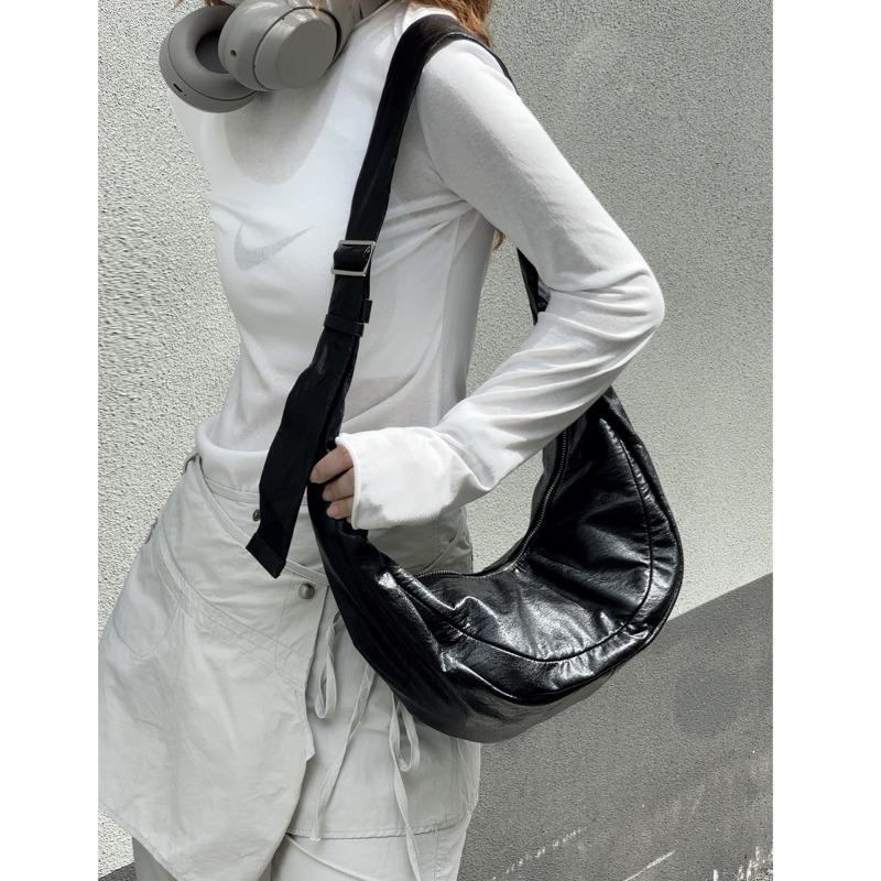 Wide-shoulder Strap Crossbody Bag Dumpling Bag Soft Skin Commuter Underarm Single-shoulder Bag