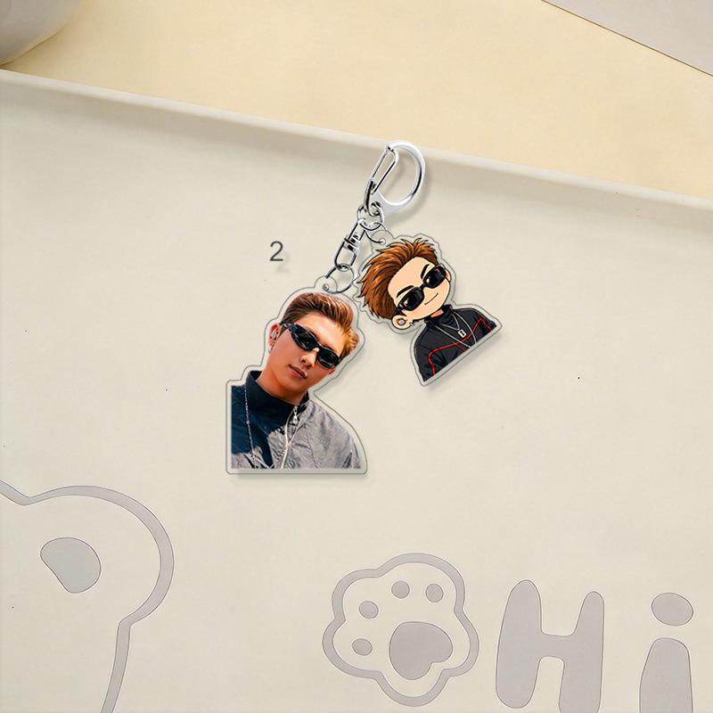 Portachiavi Acrilico Kpop BTS Ciondolo Carino Cartone Animato Chibi & Ritratto Reale Portachiavi Borsa Zaino Ciondolo Supporto Fan Merchandising Regalo 7 Stili