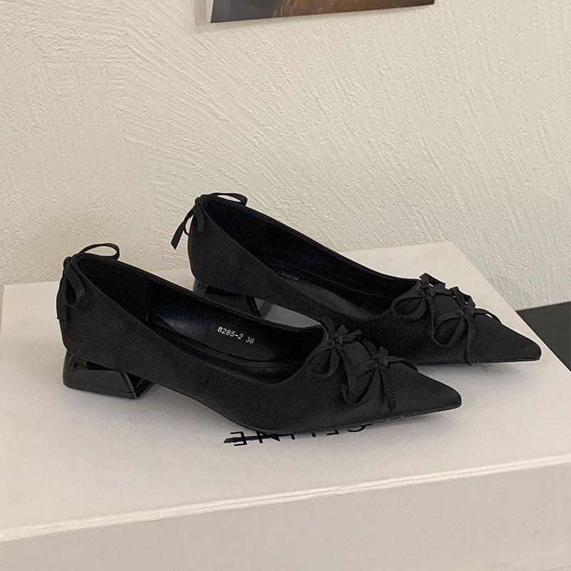 Fashion 2025 New Fashion Silk Shallow Women Low Heel Shoes Butterfly-Knot Female Slip On Footwear Pointed Toe Ladies Heels Pumps Shoes