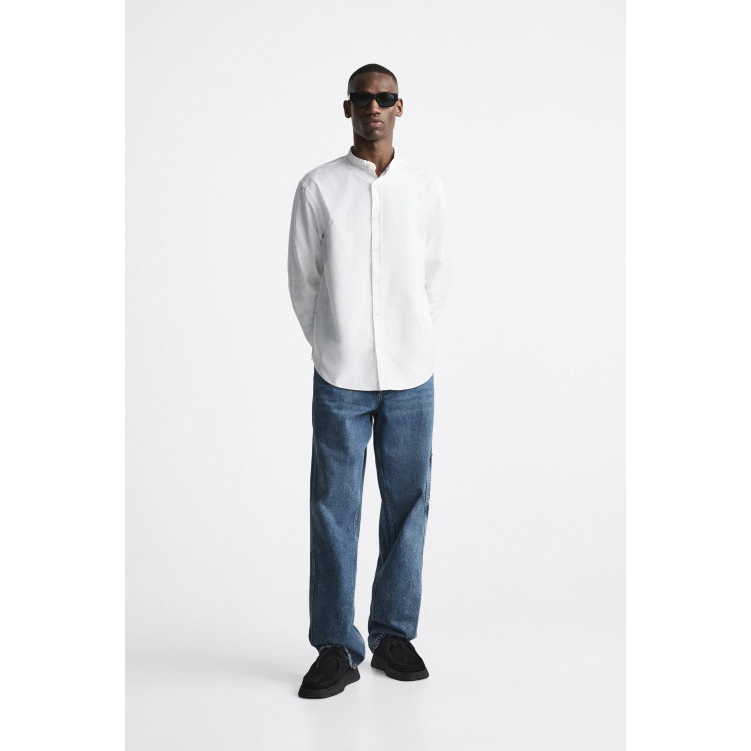 

OXFORD SHIRT WITH A TAB COLLAR