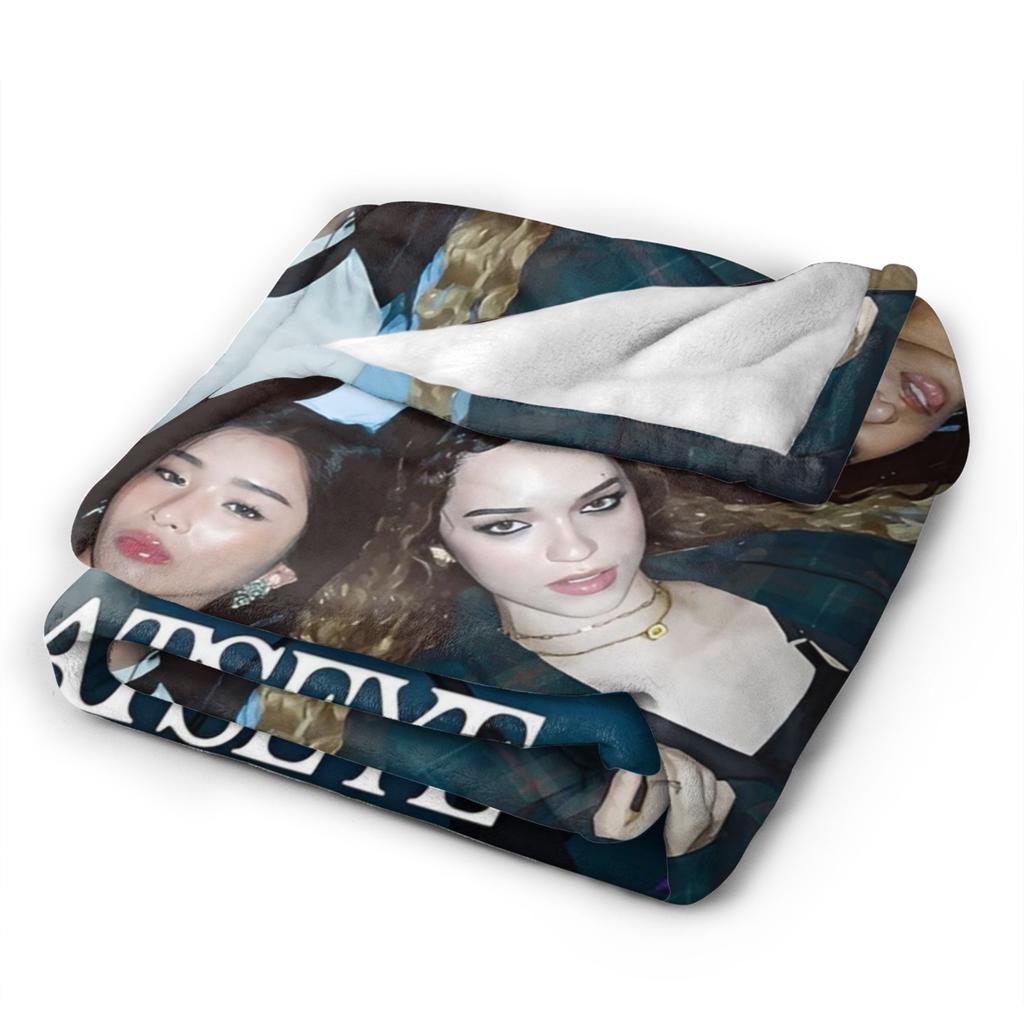 Katseye Kpop Gestrickte Decken Fleece Lara Manon Megan Leichte Überwurfdecke für Bettwäsche Sofa Bett Teppich