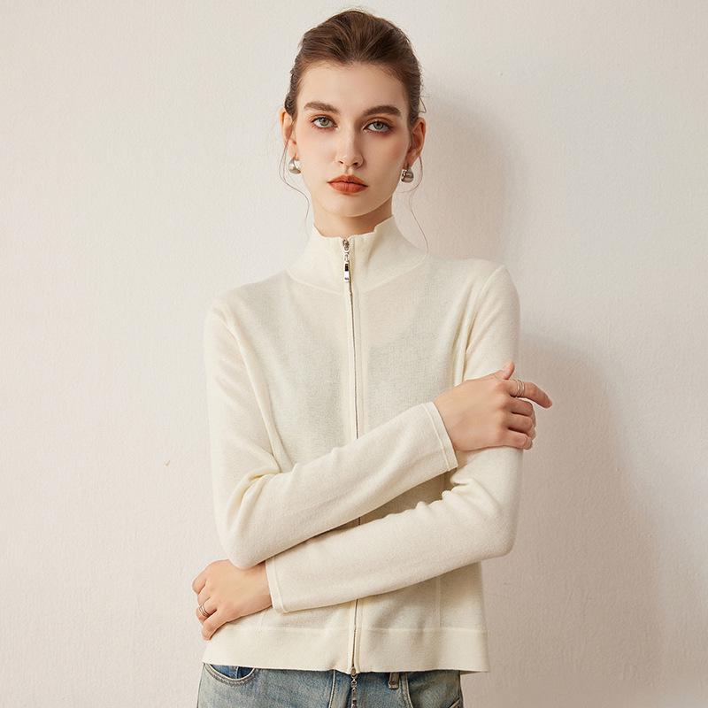 Women's Slim-fit Elegant Merino Wool Zip Cardigan - Autumn/Winter 2026 Collection