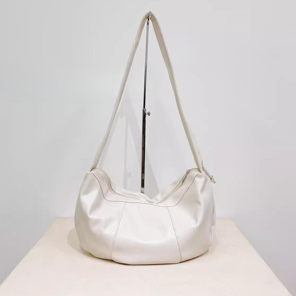 

IELGY Корейский стиль ретро темперамент плиссированная сумка облако, универсальная фактура сумка подмышкой метод палка сумка через плечо на одно плечо белый