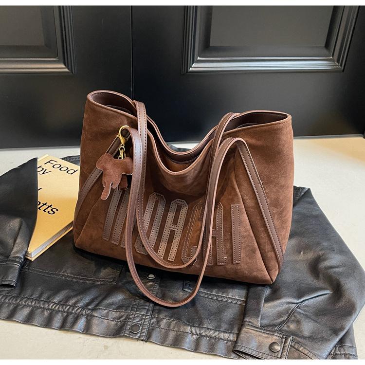 Autumn and Winter Retro Large-capacity Bag Women's 2024 New Fashion Commuter Shoulder Bag Suede Matte Tote Bag