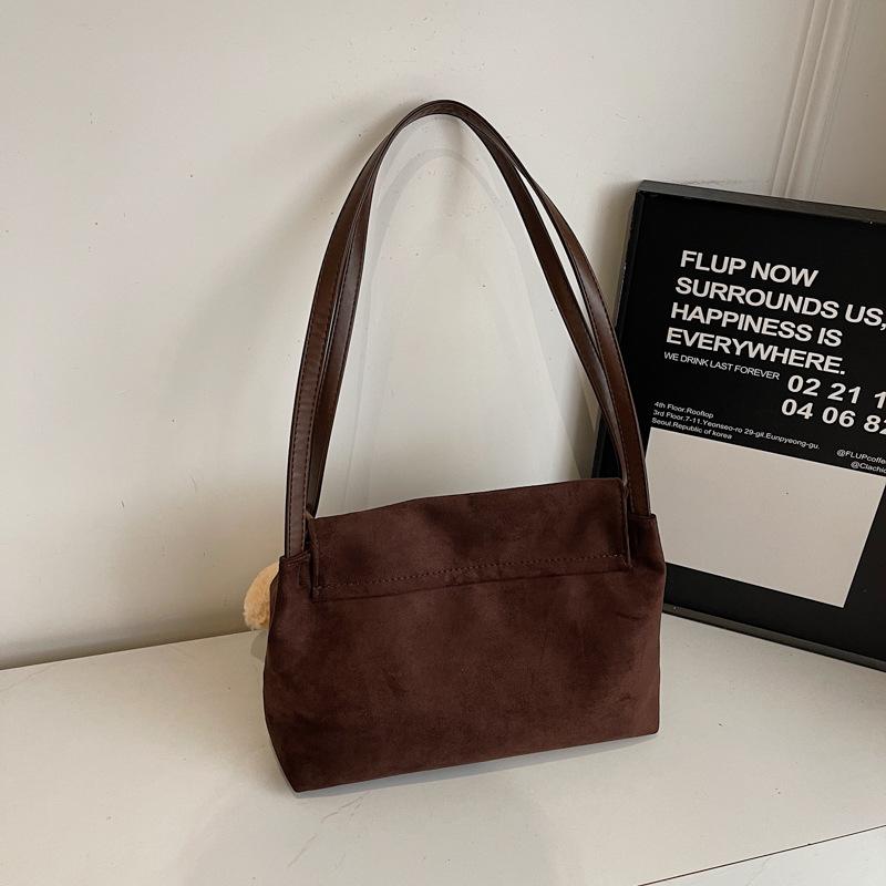 

Simple and high-value fashionable retro large-capacity bag women s winter new trendy chain commuter shoulder bag