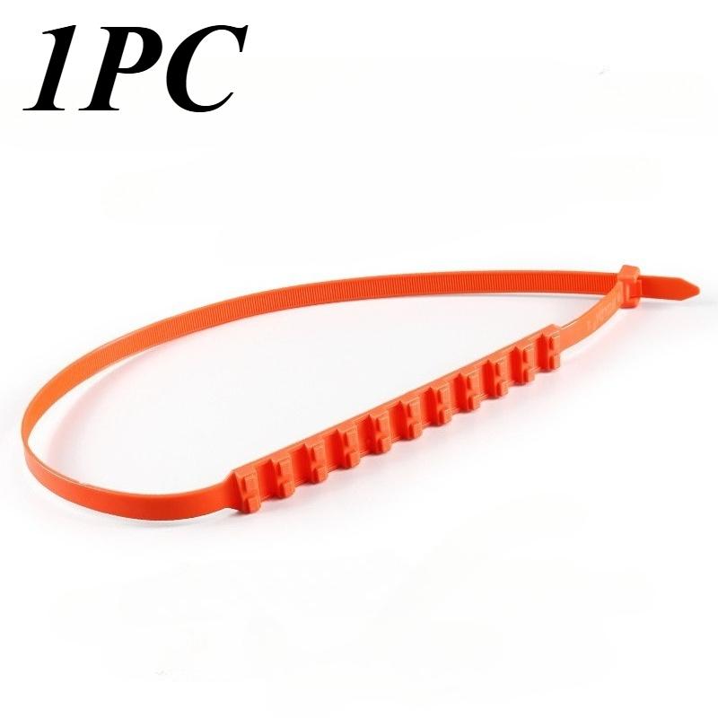 Winter Car Tire Chains Anti-Slip Snow Chains for Tires Emergency Road Safety Gear for Ice and Snow Driving Easy To Install Strap