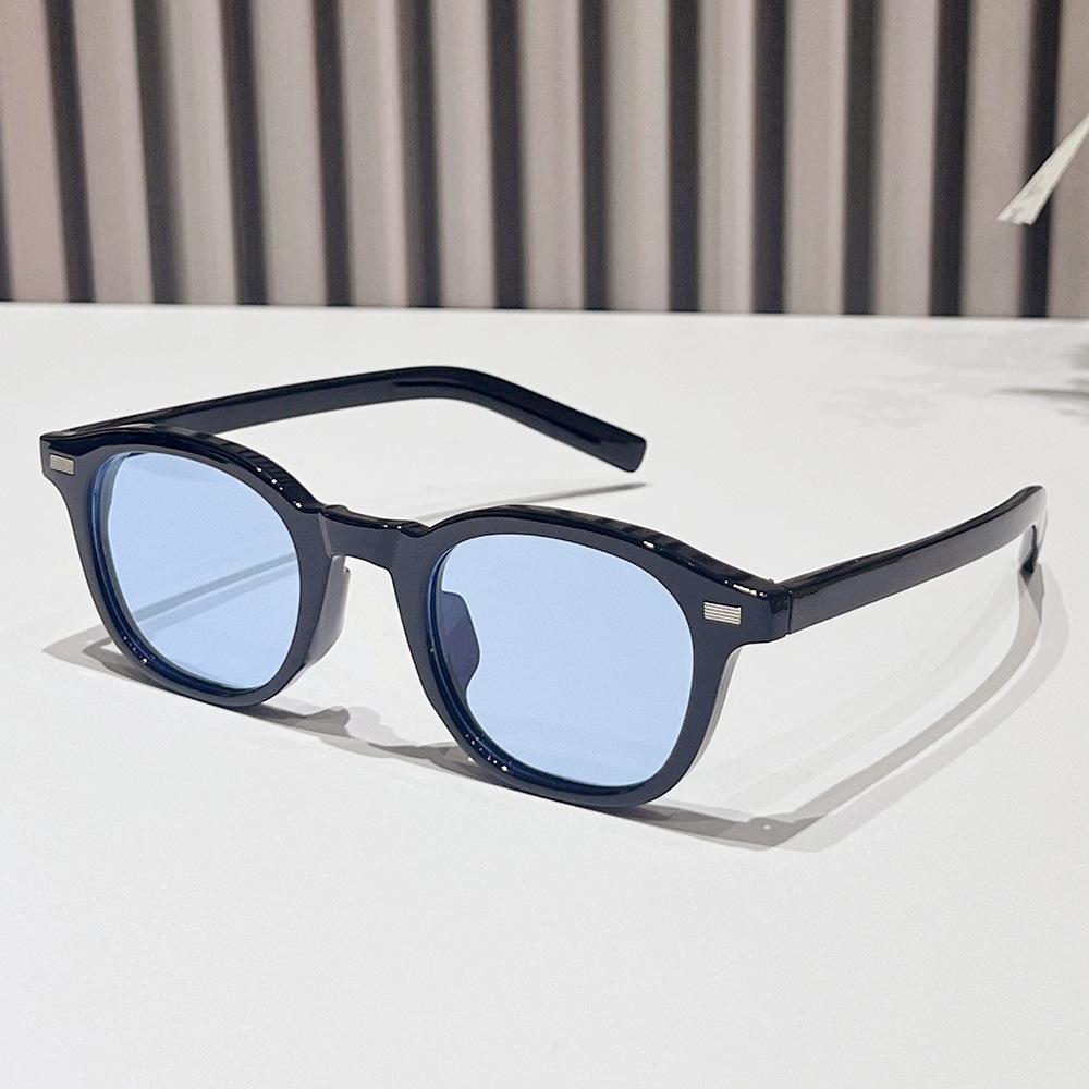 Vintage Men Square Sunglasses Fashion Green Ocean Lens Shades UV400 Eyewear Women Trending Rivets Eyeglasses