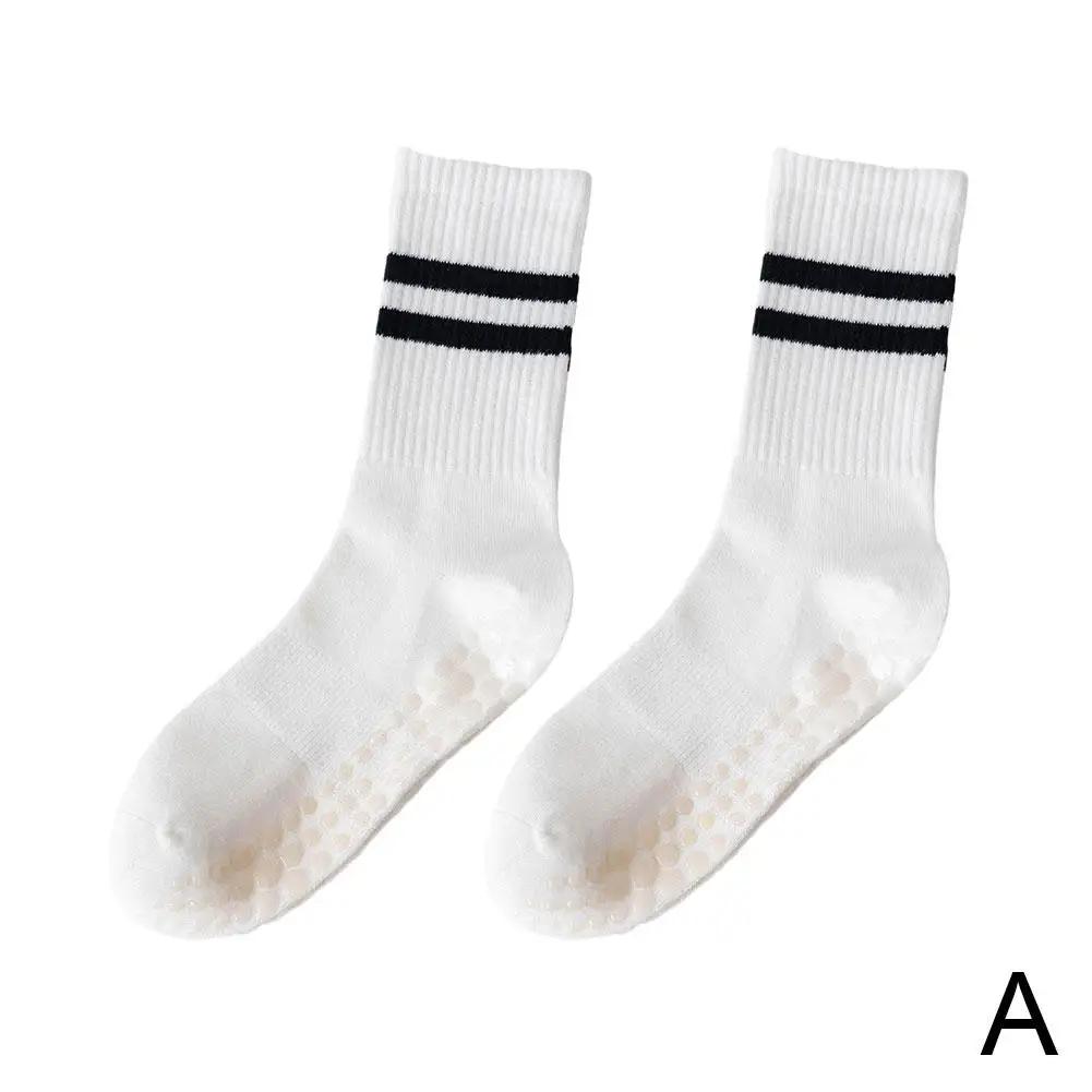 Sports Socks Cotton Mid-tube Bottom Professional Non-slip Silicone Soft Indoor Fitness Dance Socks Gym Breathable Socks Yog D1C7
