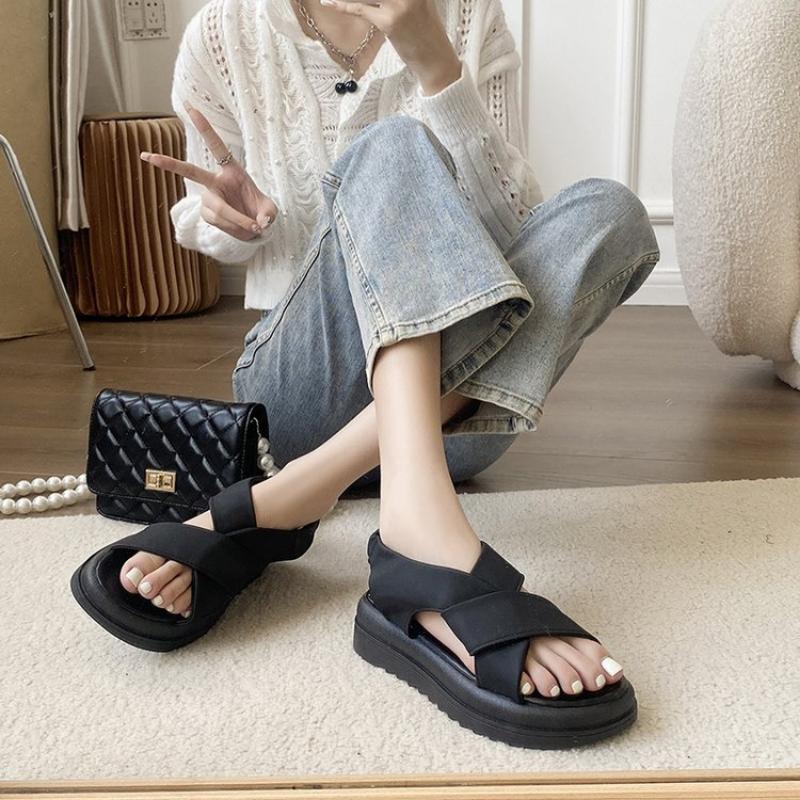 

2024 Корейская версия Летние популярные сандалии Простые сандалии Сандалии Сандалии College Wind Beach Женская обувь 40 чёрный