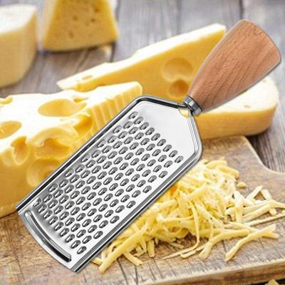 Vegetable Grater Comfortable Grip Simple Operation Thick Anti-rust Easy To Clean Grate Stainless Steel Chocolate Lemon Cheese Grater for Kitchen