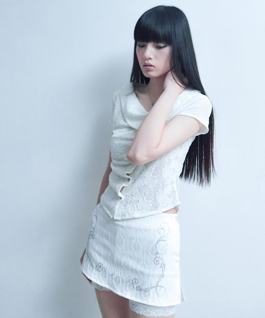 ELFELFELF ARCHIVES Asymmetric Rose Collar Shirt [Ivory]