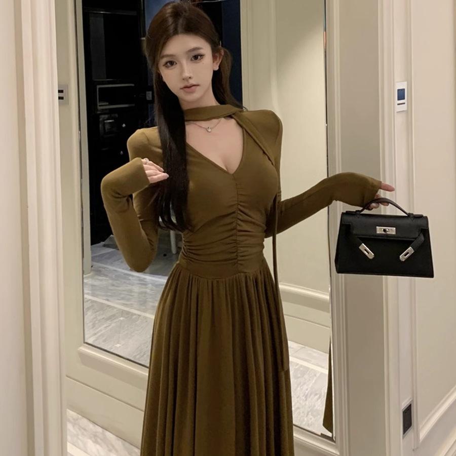 

Niche Design Women s Mustard Yellow & Black Pleated A-line Knit Dress for Autumn Small чёрный