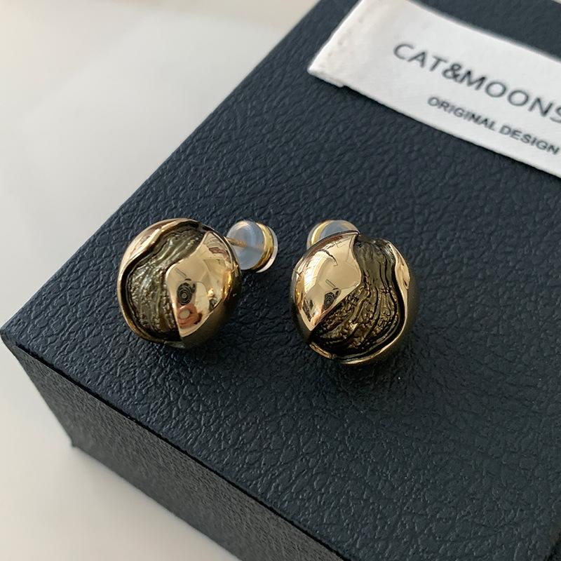 Textured Geometric Round Ball Stud Earrings - European and American Light Luxury, High-End Unique Design Fashion Jewelry