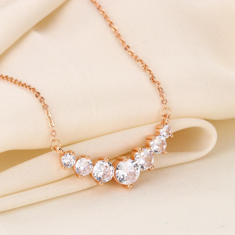 

Japan and South Korea micro-inlaid zircon necklace feeling collarbone chain ins cold wind neck chain