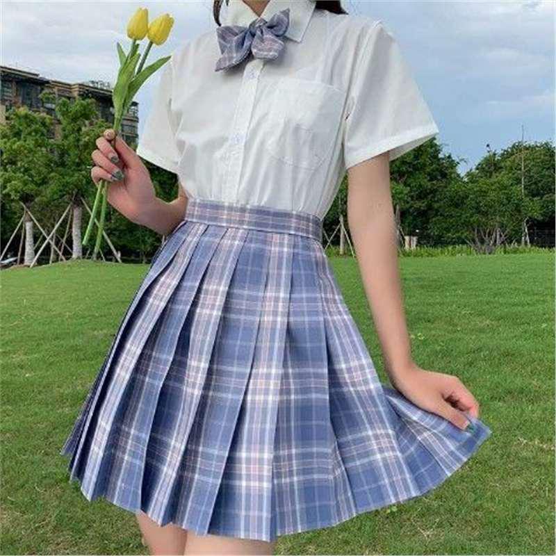 12-Year-Old Girls' Cute Yamabuki Check Sailor Uniform: Navy Skirt & Short Sleeve Top