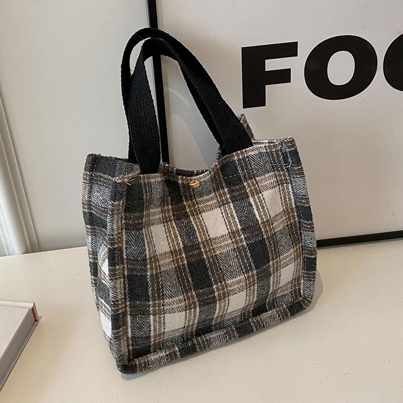 Herbst- und Winter-Retro-Wollentasche für Damen, neue koreanische Tragetasche, vielseitige, lässige, große Kapazität, Einzel-Schulter-Pendeltasche