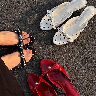 2025 Spring New Pointed Polka Dot Rear Strap Sandals Women's Bag Head Bow Pearl Medium Heel Single Shoes Women's Shoes