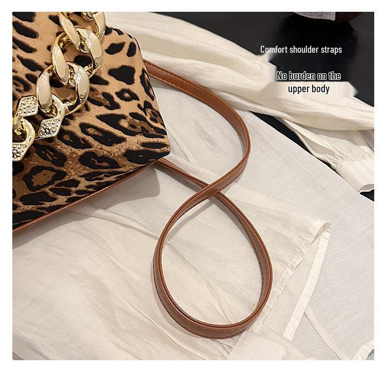 2025 Leopardenmuster Damen Mode Schultertasche mit dicker Kette - Europäischer & Amerikanischer Stil Trend