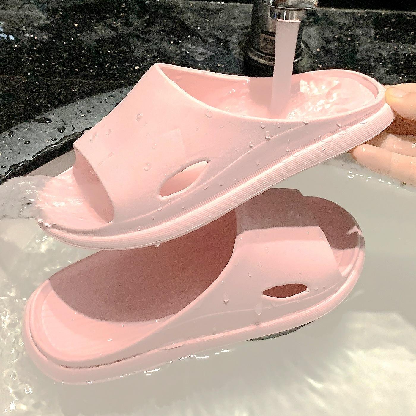 

Stepping on shit slippers street stall household slippers hotel summer wear home autumn slippers 44/45 (It is recommended to buy one size larger)