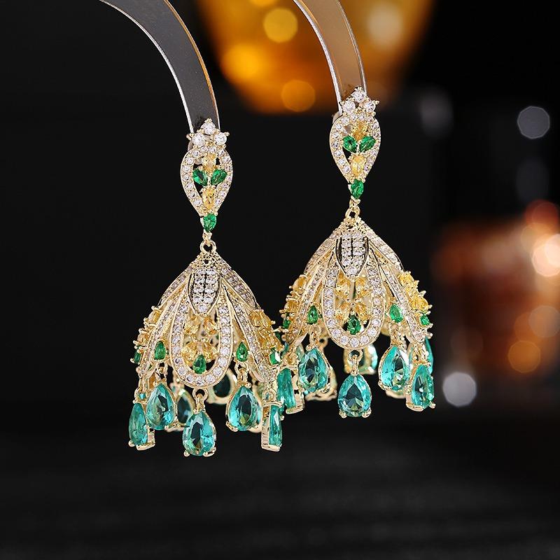 High-end Micro-inlaid Zircon Green Butterfly Fringed Heavy Industry Earrings French Light Luxury Dress Accessories