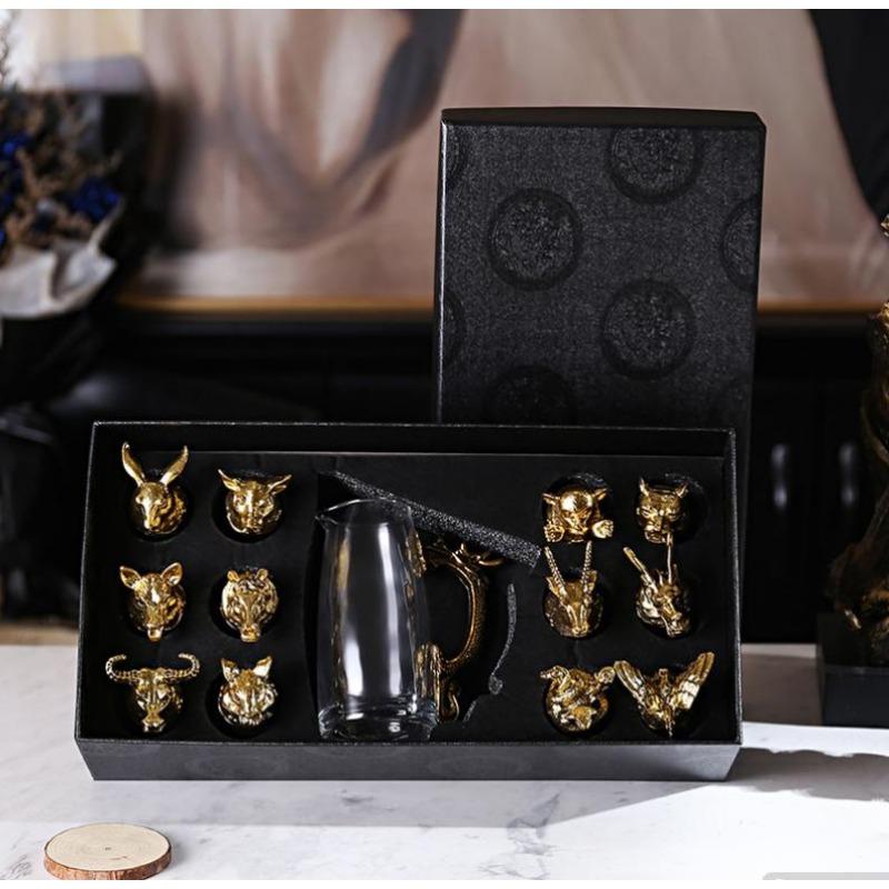 Tolv Zodiakus Likör Vinglas Set Hushåll Små Vinglas Pluntor Kinesisk Imitation Europeiska Dryckesvaror Utsökt Gåva