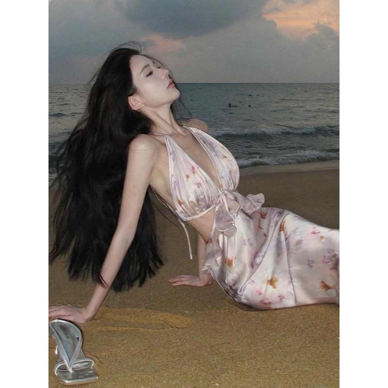 Design Hollow Waist Sexy Fashion Halter Neck Dress Women's Summer Seaside Vacation Dress